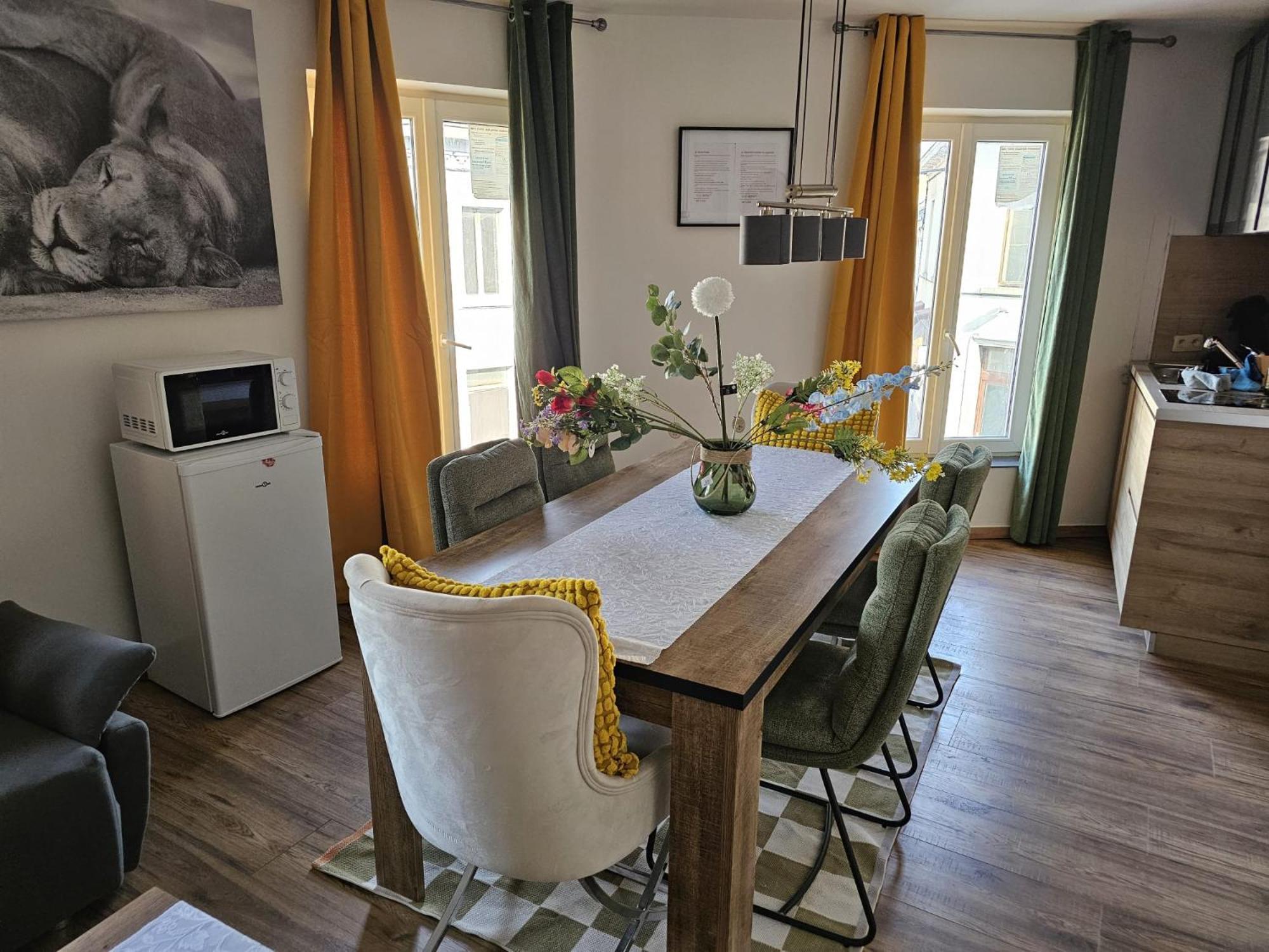 Magnifique Appartement A Mons Bagian luar foto